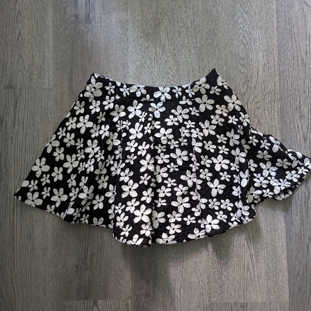 YA Los Angeles Black White Floral Flared Skater Mini Skirt Small